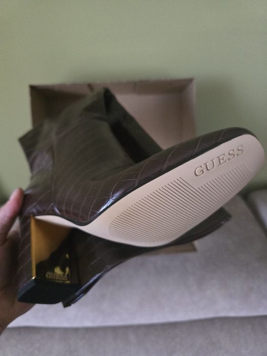 Дамски ботуши Guess