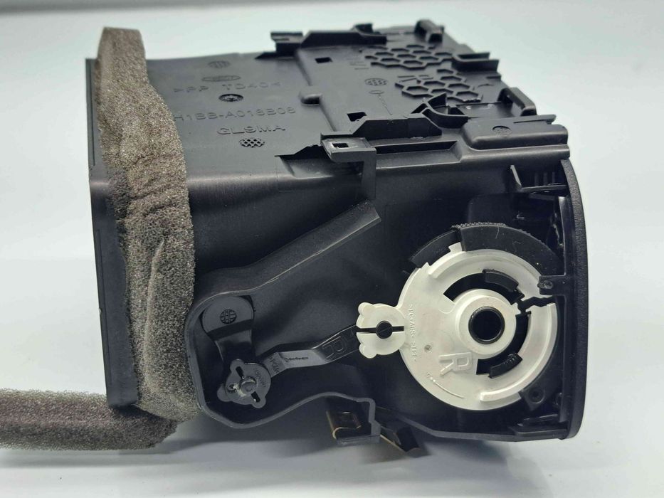 Grila aerisire dreapta Ford Fiesta 8 [Fabr 2017-2025] OEM