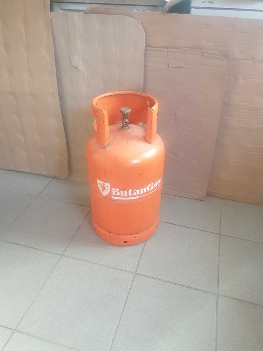 Butelie aragaz cu guler