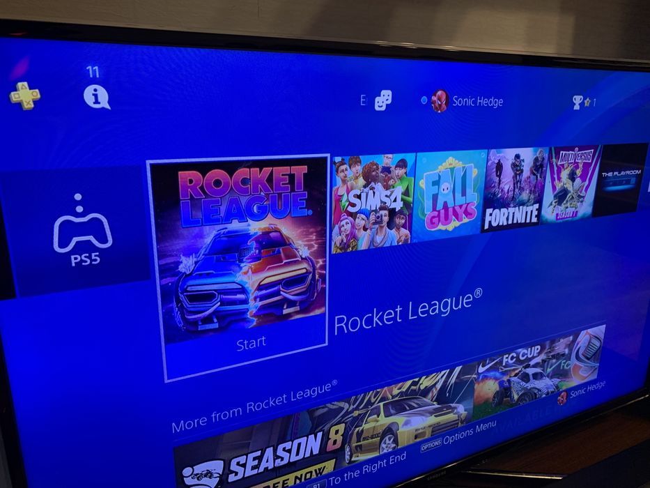 PlayStation 4 с 40 игри Fortnite ps4 roblox