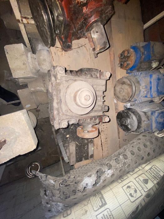 Продам электродвигатели