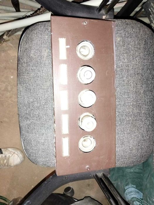 Ел табло с 5 витлови предпазители