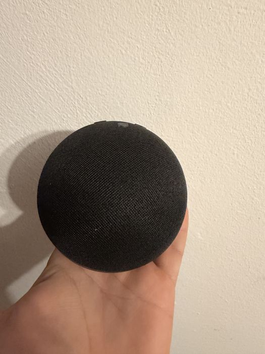 Amazon Echo Dot 5 – impecabil, aproape nou