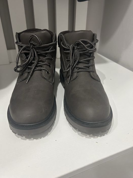 Обувь (весна/осень), новая, неношанная. Цена договрная. Пишите вотсап.