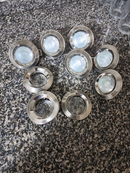 Потолочные плафоны - лампочки