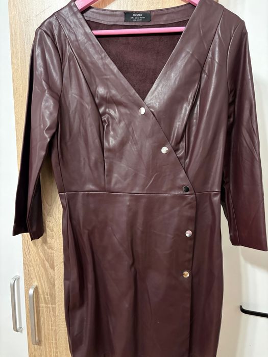 Кожена рокля Bershka