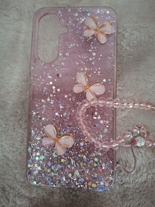 Продавам калъф за телефон А26 иА17