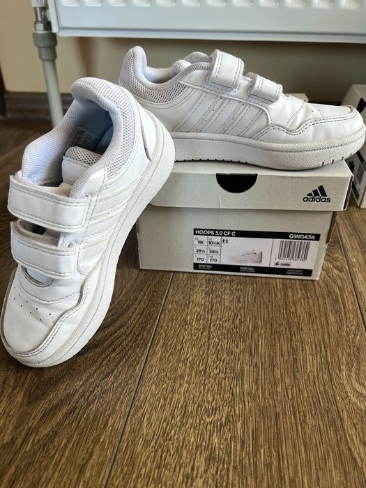 Бели маратонки Adidas