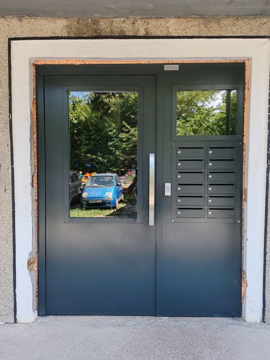 Метални входни врати за дома и индустрията