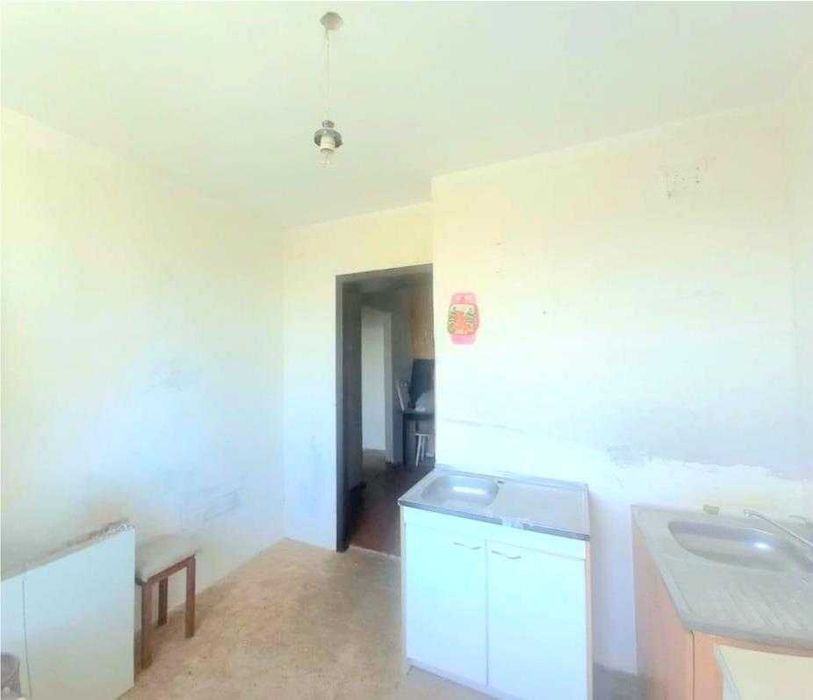 а Продам 2 комнатную квартиру Улучшенной план 70 квартал