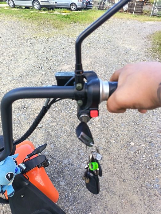 Vând scuter electric