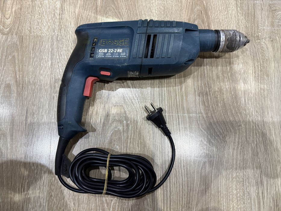 * BOSCH GSB 22-2 RE оригинальная перфо-дрель в хорошем состоянии