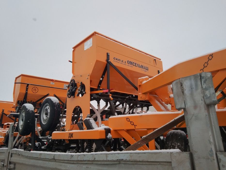 Сеялки Омсельмаш, жатки, бороны