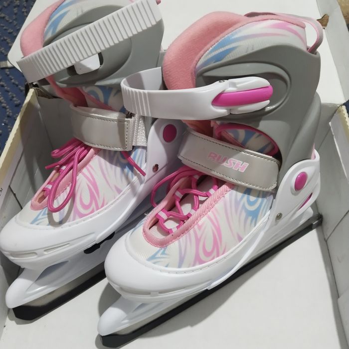 Коньки раздвижные.