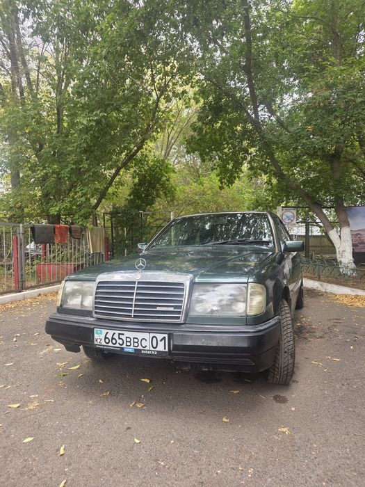 Mercedes Benz e200 w124