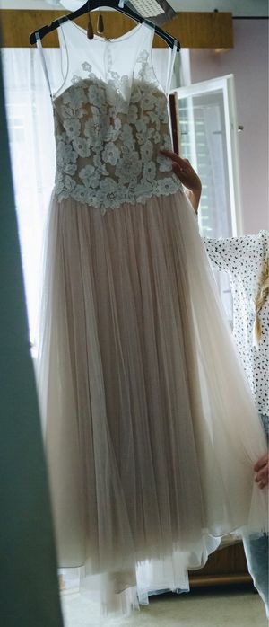 Vând rochie de mireasă