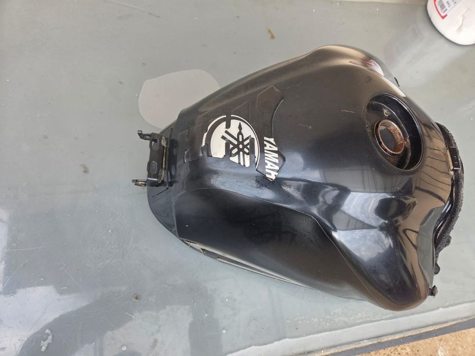De vânzare rezervor Yamaha Fz1