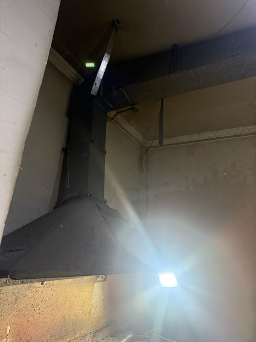 Срочно мангал с зонтиком