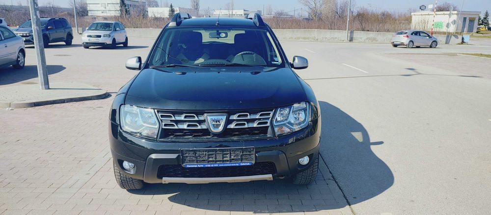 2017 Dacia Duster Laureate SCe 1.6i\LPG 4WD 6-speed / EUR 11 760