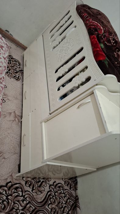 Detiski karavot shikafchasi ham bor