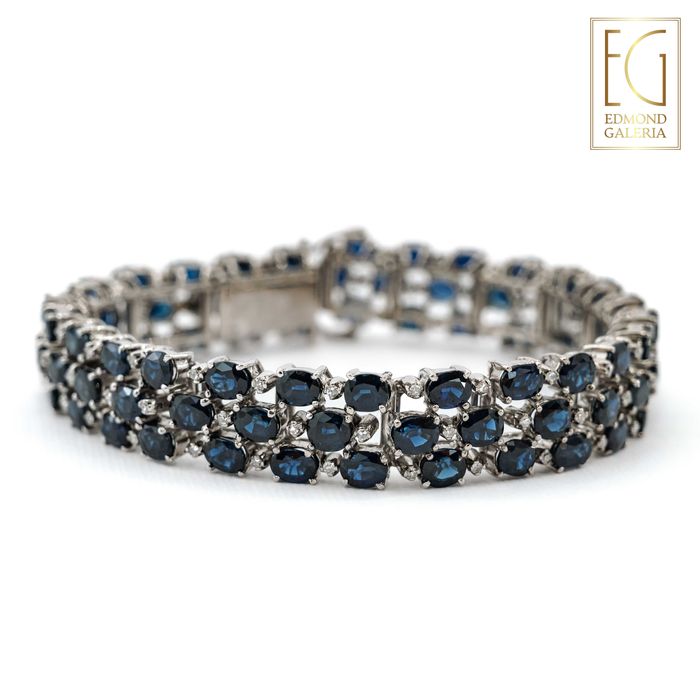 Brățară din aur alb, decorată cu safire și diamante