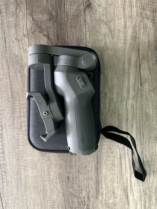 Pachet Gimbal DJi Osmo Mobile 3 + Trepied
