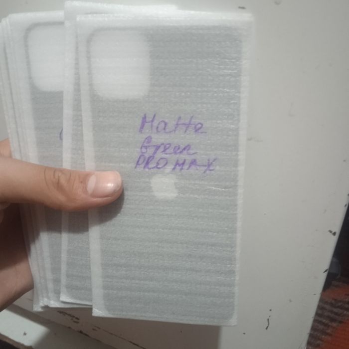 Iphone 11 pro max uchun orqa oyna