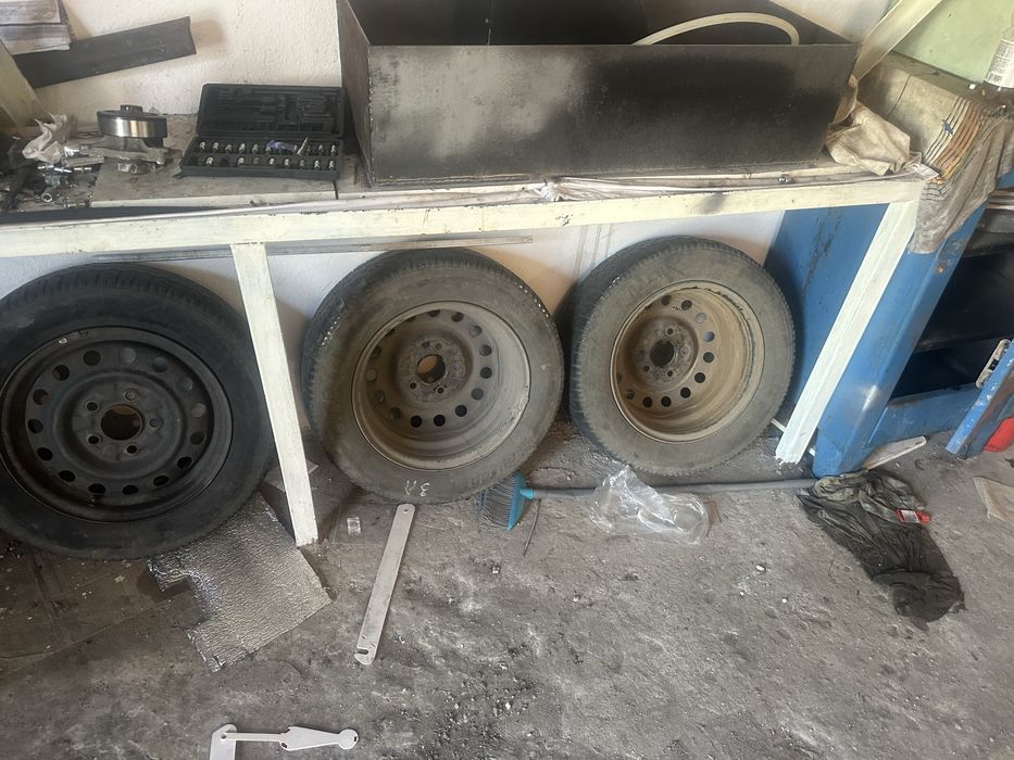 Продам 4 диска стояли на мазде 626