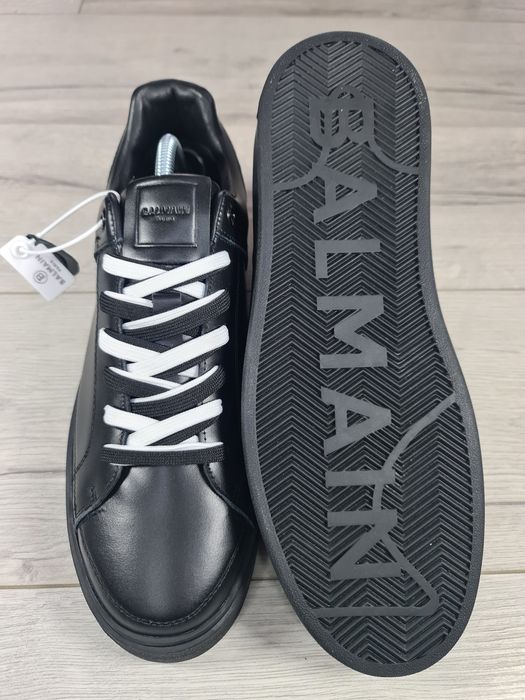 Sneakers-Balmain-Negru-Alb-43-Transport-Gratuit-Breloc-LV+Parfum-Cadou