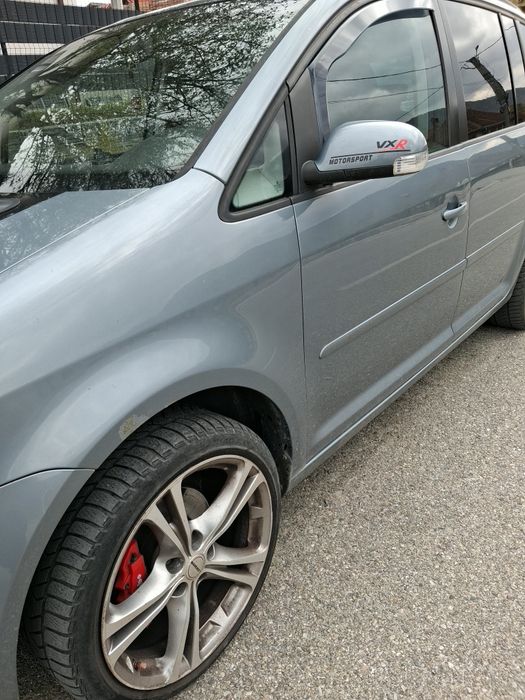 Volkswagen Touran benzină, 3.019 € — imagine 4