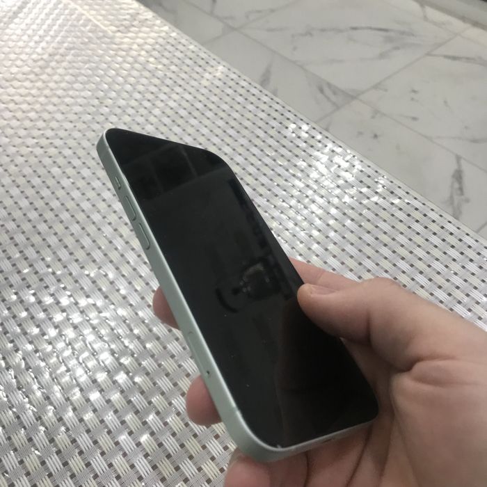 Айфон 15 на запчасти