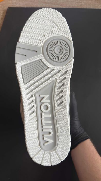 LV skate grey, marimea 43