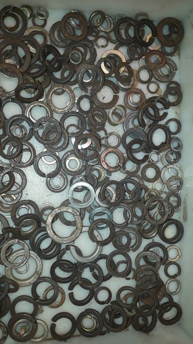 Анкерные болты,крепёж        .