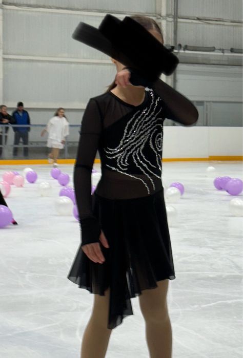 Платье для фигурного катания