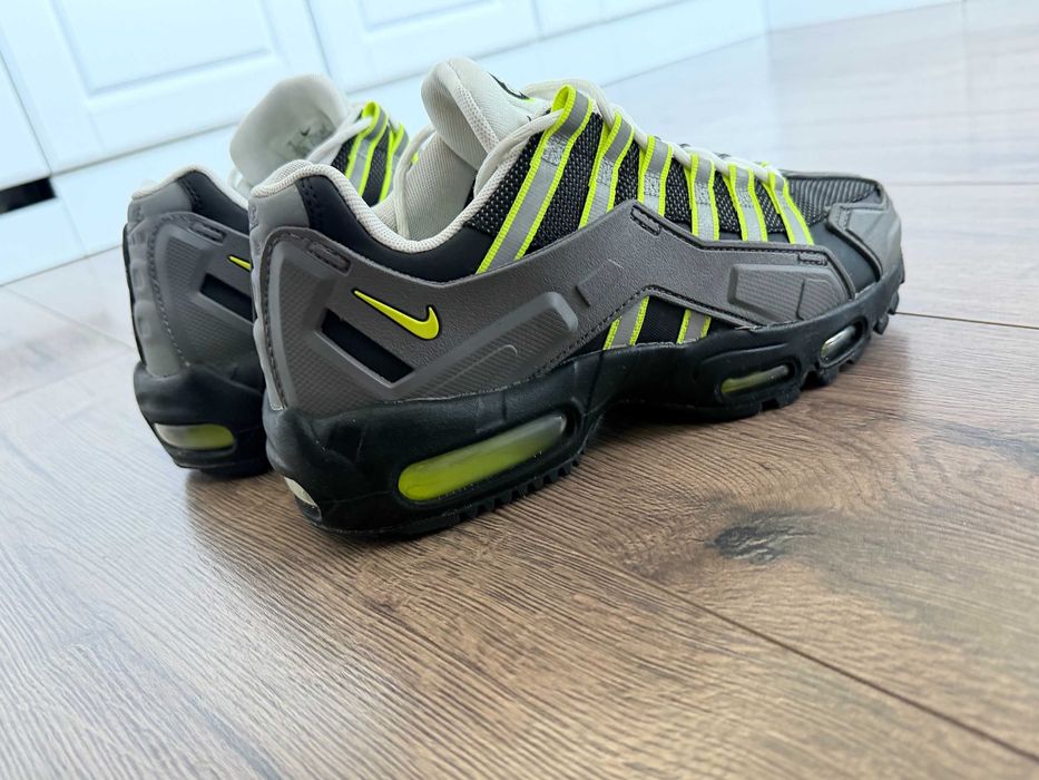 Оригинален! Брутален Nike Air Max 95 NDSTRKT - 40 номер