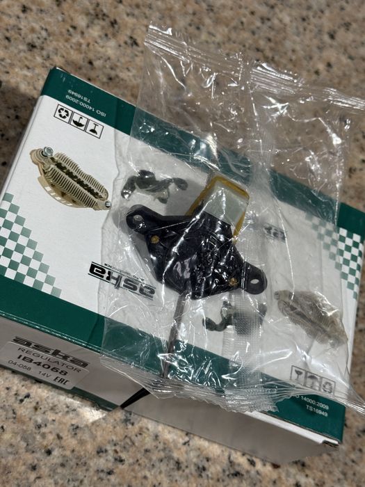 Запчасть на стартер генератор