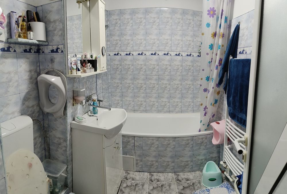 Apartament cu 2 camere decomandat