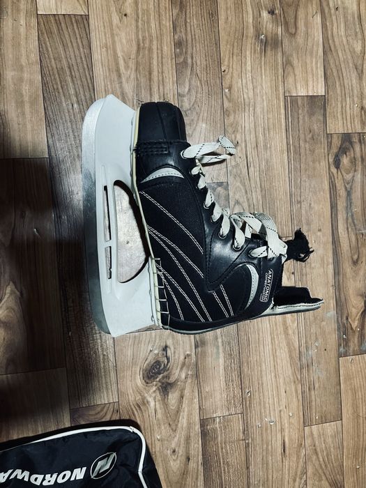 Коньки для хоккей