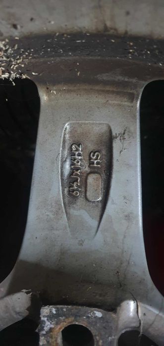 Алуминиеви джанти със гуми за Мазда 6