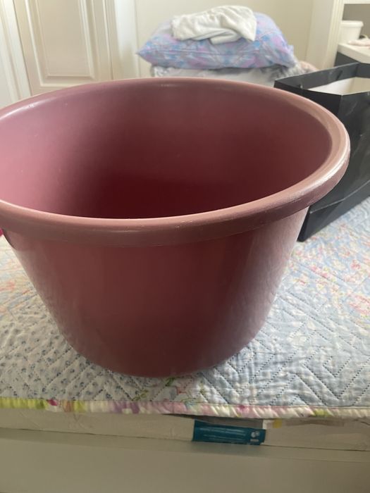 Тазик 25 литров. Целый