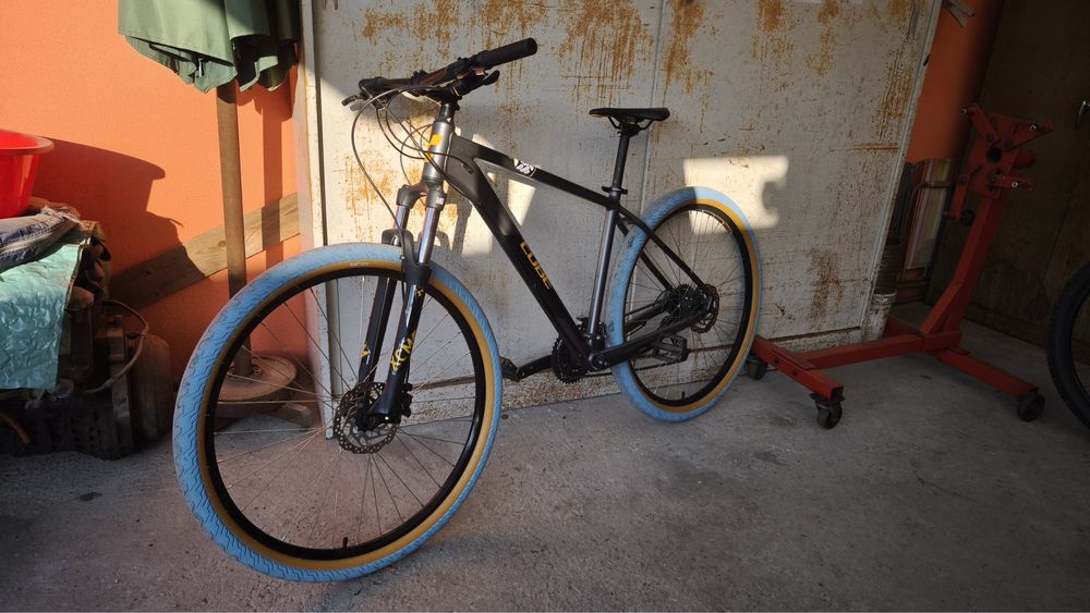 Bicicleta Cube Aim Race