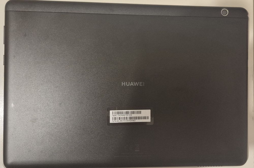 Huawei MediaPad T5 10.1” – 32 GB – Wi-Fi – 2 GB RAM + husă