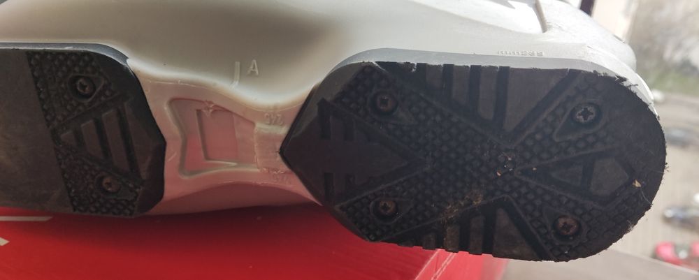 Ски обувки HED- 289 мм /38-39номер/