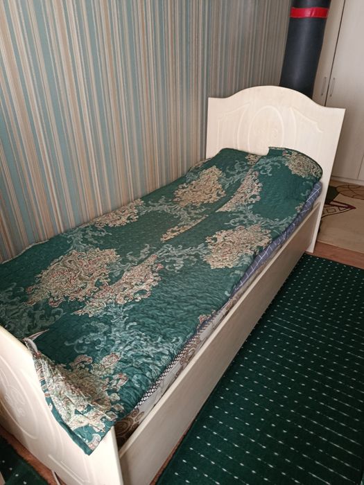 Кровать односпальная
