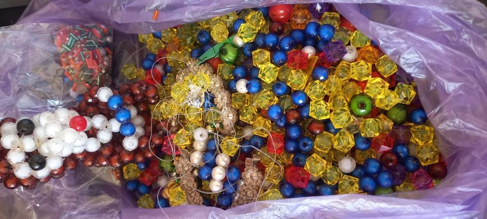 Бисер и обьезяна