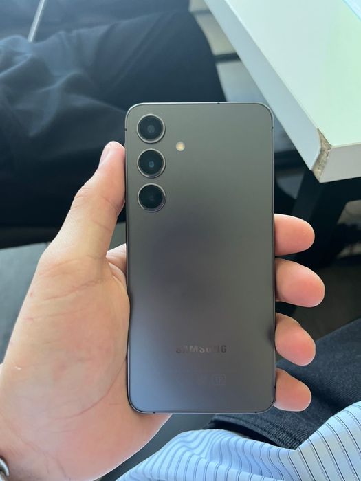 Продам Samsung S24