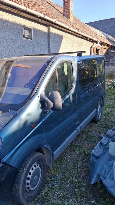 Vând  Renault Trafic an fabricatie 2002