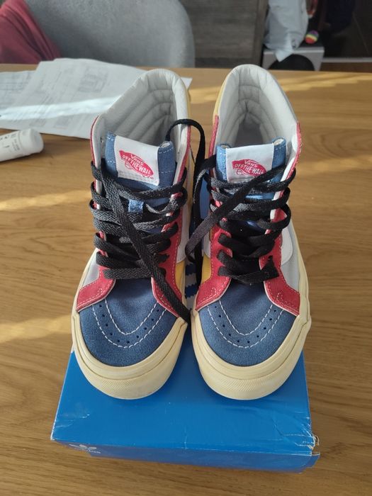 Продавам скейт кецове Vans