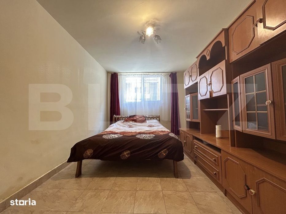 Apartament cu 3 camere, decomandat -  Gherla