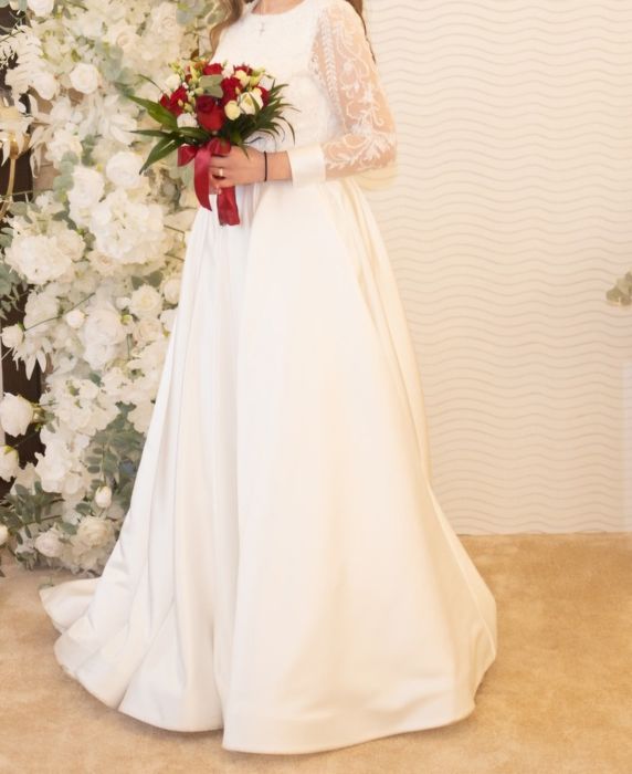 Rochie mireasa alba